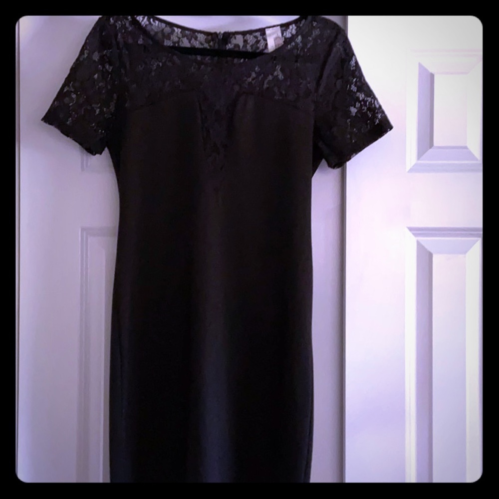 Black fitted dress
